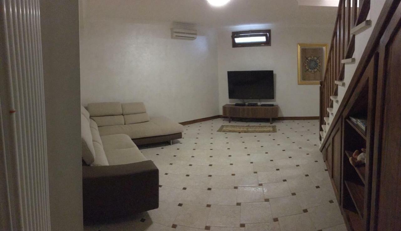 Villa Venere Near The Sea- 25 Minutes To S.Peter Ladispoli Εξωτερικό φωτογραφία